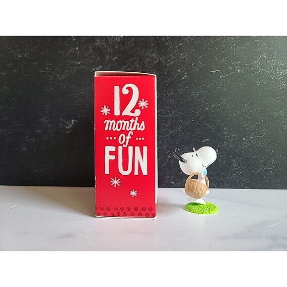 Hallmark PEANUTS Snoopy Easter Bunny "It's the Easter Beagle!" Hanging Ornament - Picture 4 of 10